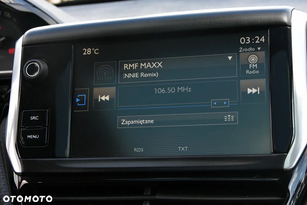 Peugeot 2008 1.2 Pure Tech Allure S&S - 22