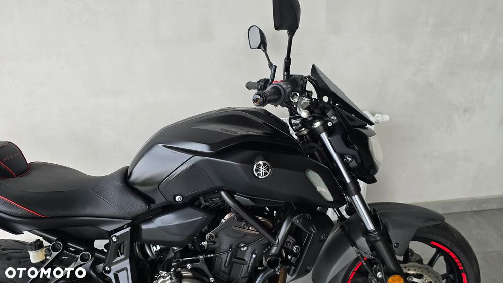 Yamaha MT - 32
