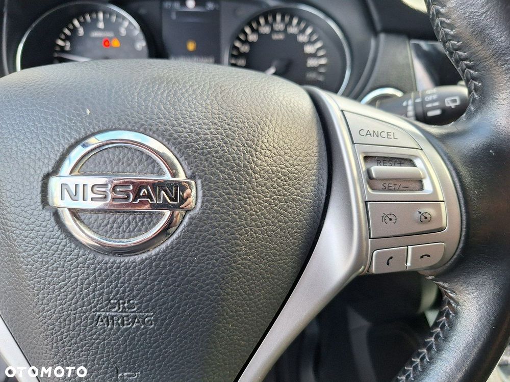 Nissan Qashqai 1.6 DIG-T N-Connecta - 10