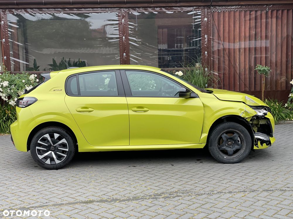 Peugeot 208 Benzin 100 Style - 2