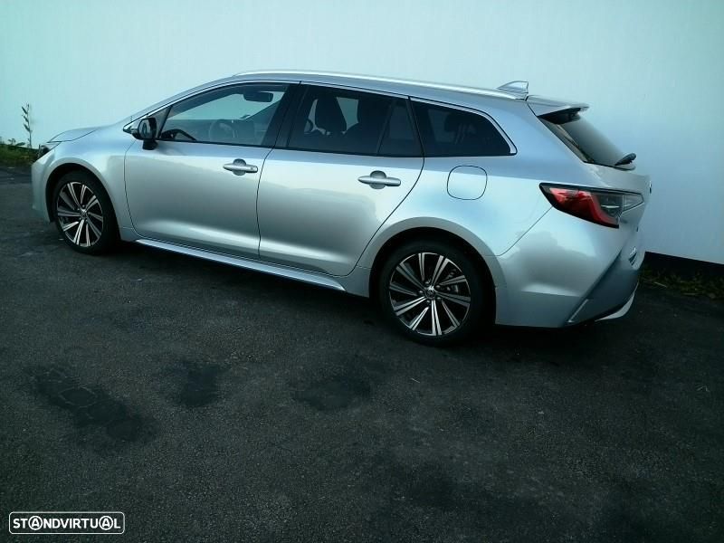 Toyota Corolla Touring Sports - 4