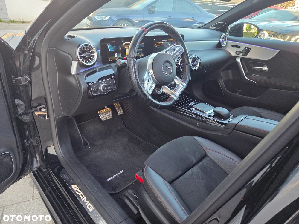 Mercedes-Benz Klasa A 35 AMG 4-Matic 7G-DCT - 29