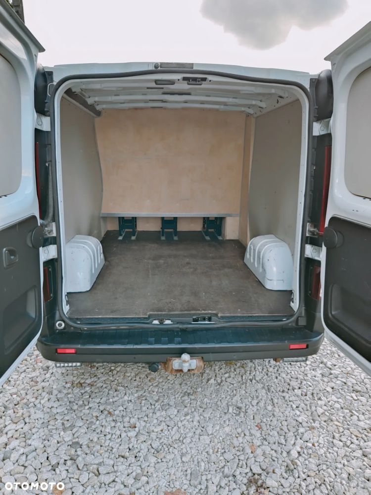 Opel Vivaro L2H1 brygadówka 6 osób - 11