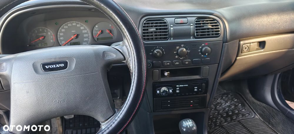 Volvo V40 1.8 - 7