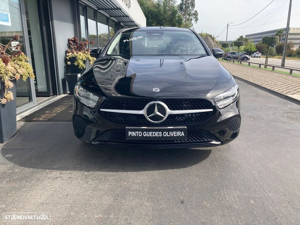 Mercedes-Benz A 250 e 8G-DCT Edition 2021 — fotografia 2