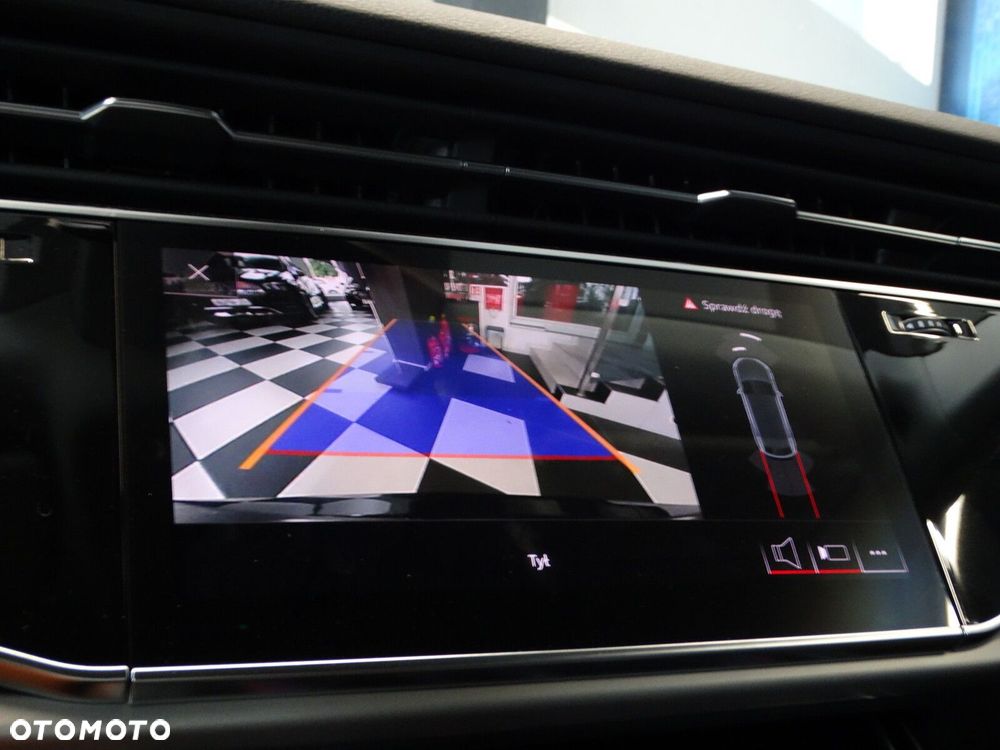 Audi Q8 - 20