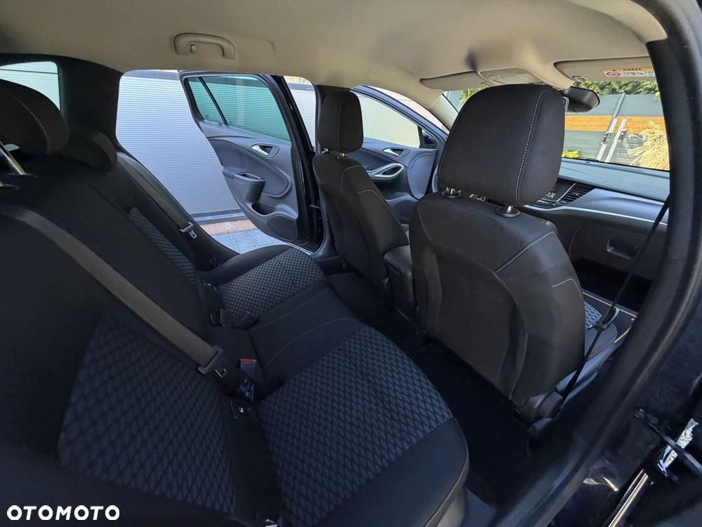 Opel Astra 1.6 CDTI Elite S&S - 18