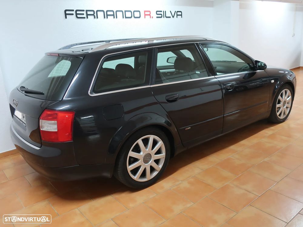 Audi A4 Avant 1.9 TDI m6 S-Line - 9