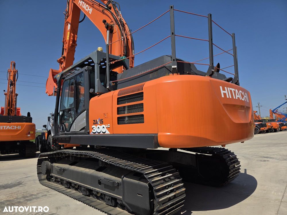 Hitachi 32t, cupa 1,8mc NOUA, 2019, 7.237h, consum mediu 18,6litri/ora, Isuzu 265CP, 3 pompe hidr HITACHI, produs in JAPONIA, lant 80% bun doar 991h deplasare, reviziile facute, inst picon si rotire, antifurt, Ad sapare 8m, AC, leasing 3 ani-PROMOTIE 96.900 - 1