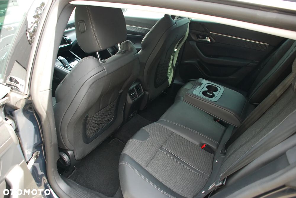 Peugeot 508 BlueHDi 130 EAT8 Allure Pack - 11