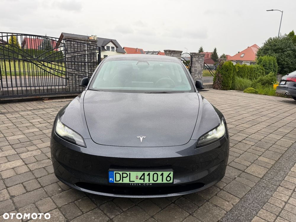 Tesla Model 3 AWD - 15