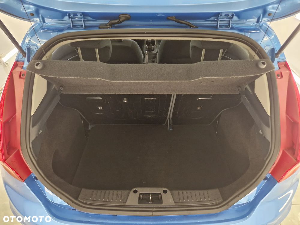 Ford Fiesta 1.25 Ambiente EU5 - 22