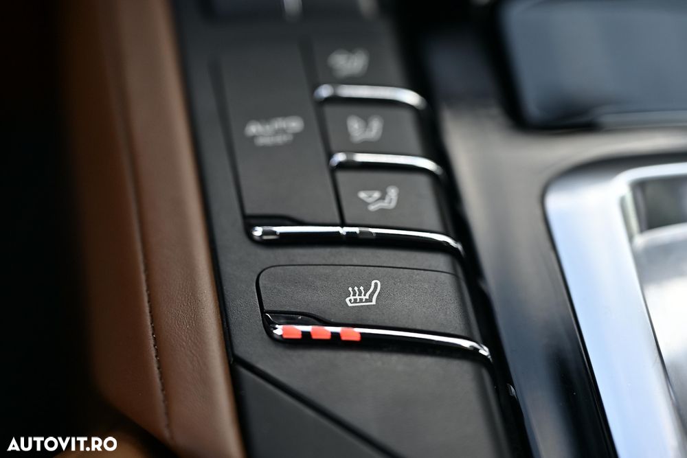 Porsche Cayenne 3.0 L - 14
