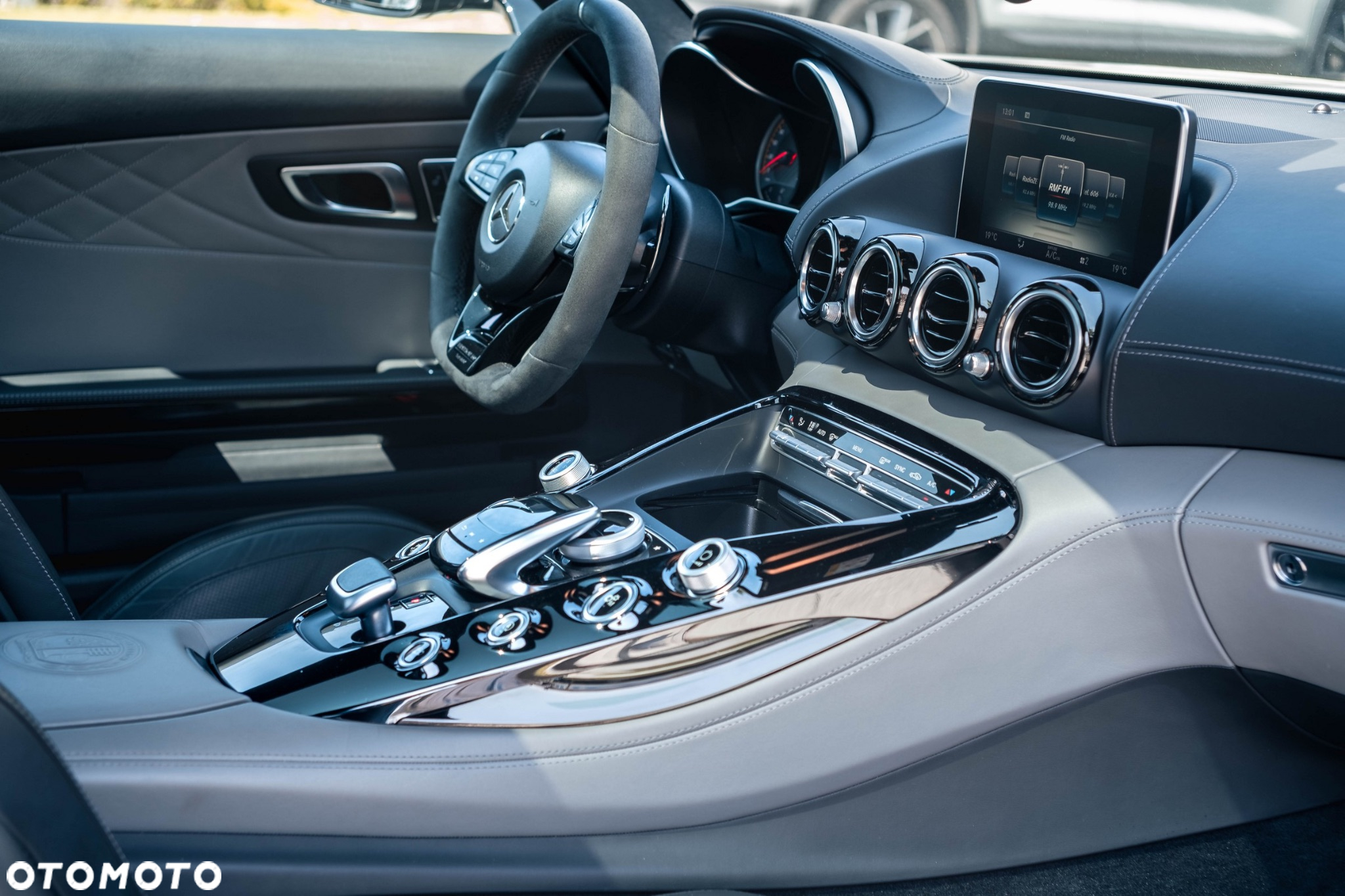 Mercedes-Benz AMG GT C - 23