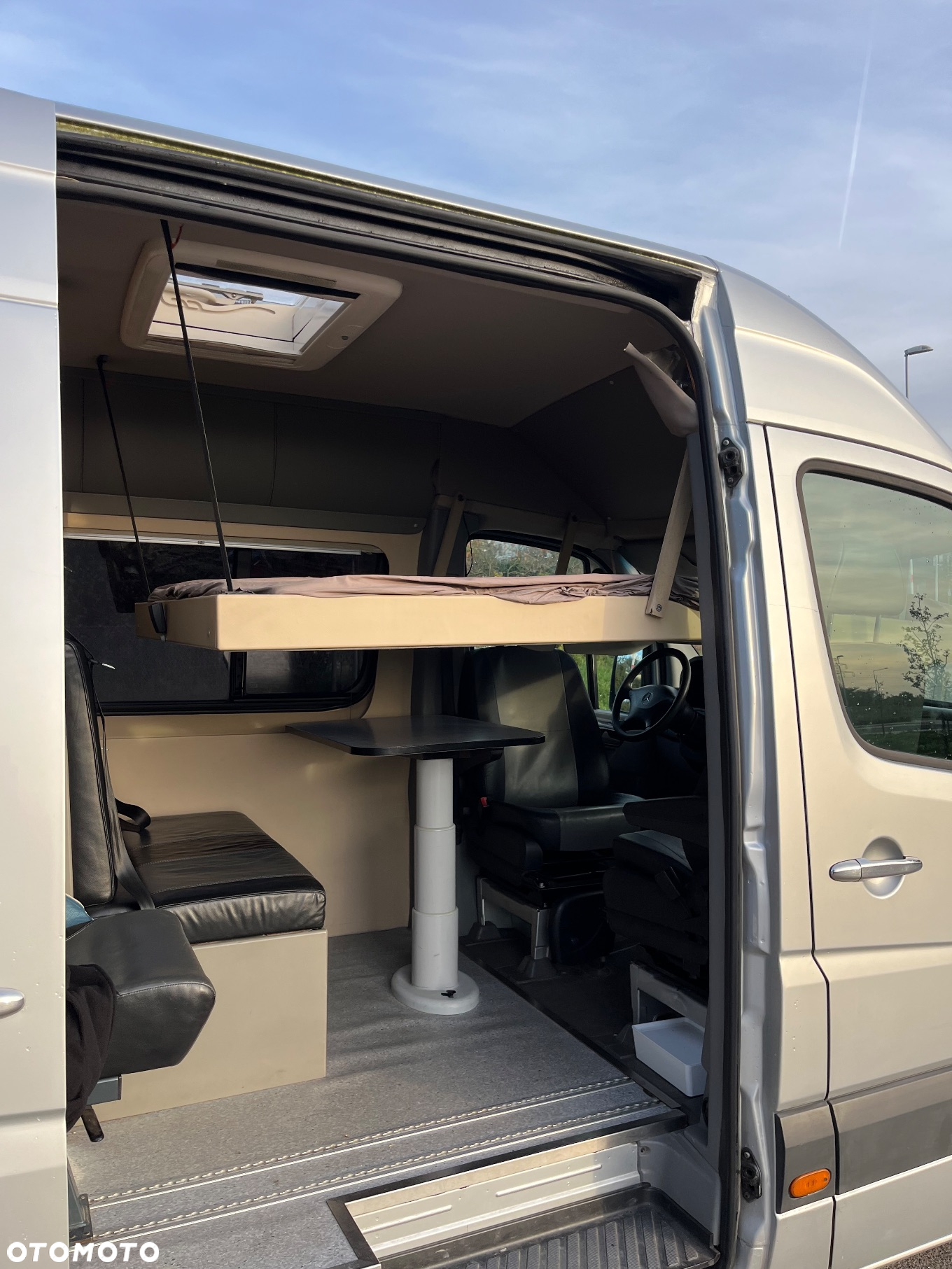 Mercedes-Benz Sprinter - 10