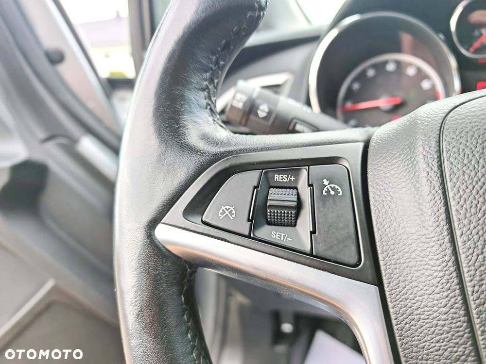 Opel Astra 1.4 Turbo Edition - 29