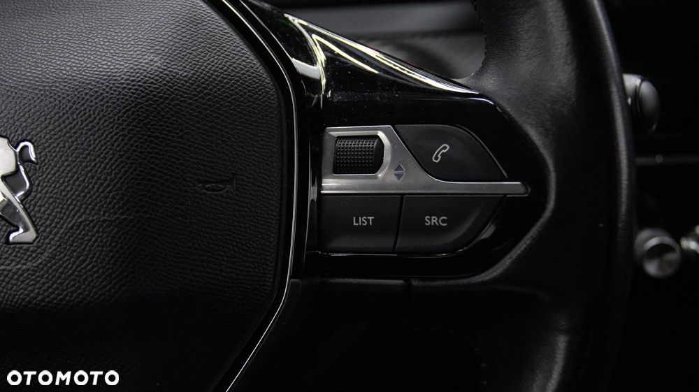 Peugeot 208 1.2 PureTech Active Pack S&S - 16