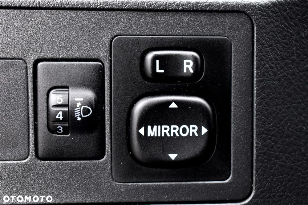 Toyota Verso 1.8 Multidrive Edition - 29