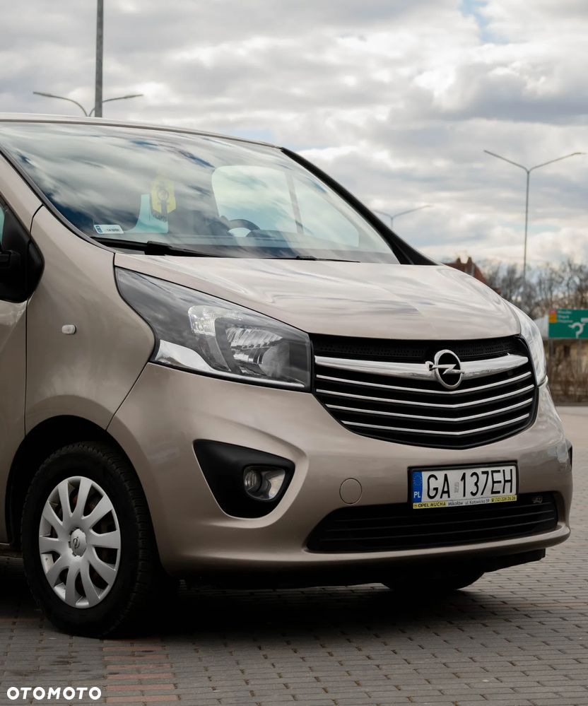 Opel Vivaro L2H1 2,9t Elegance Business - 2