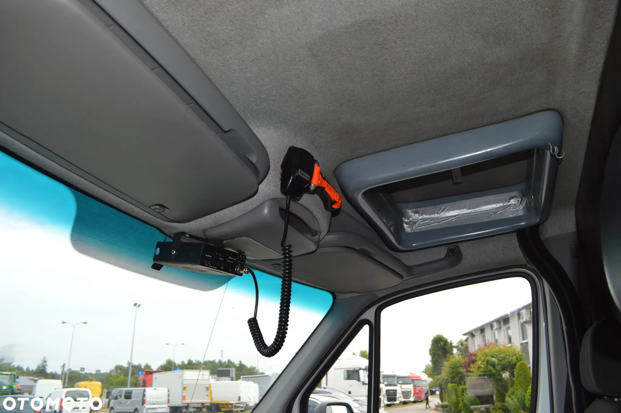 Mercedes-Benz Sprinter - 21