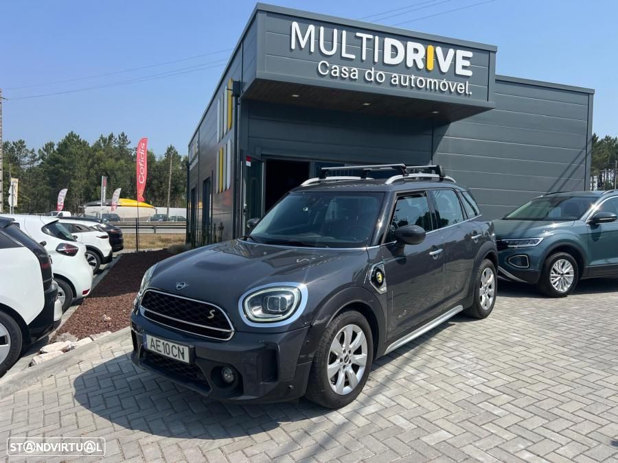 MINI Countryman Cooper SE Premium Essential Auto - 1