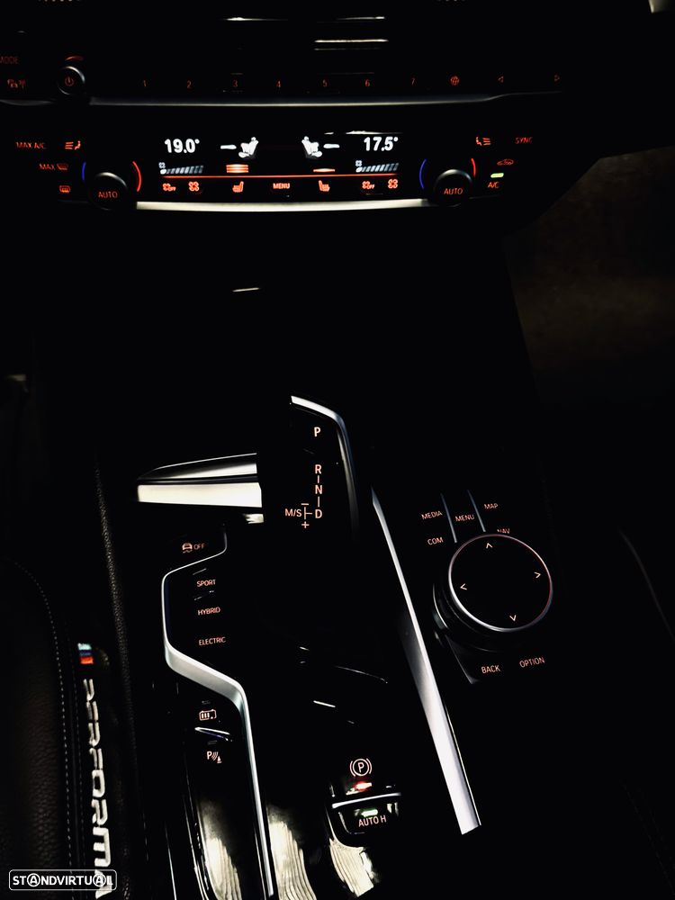 BMW 530 e Aut. Luxury Line - 27