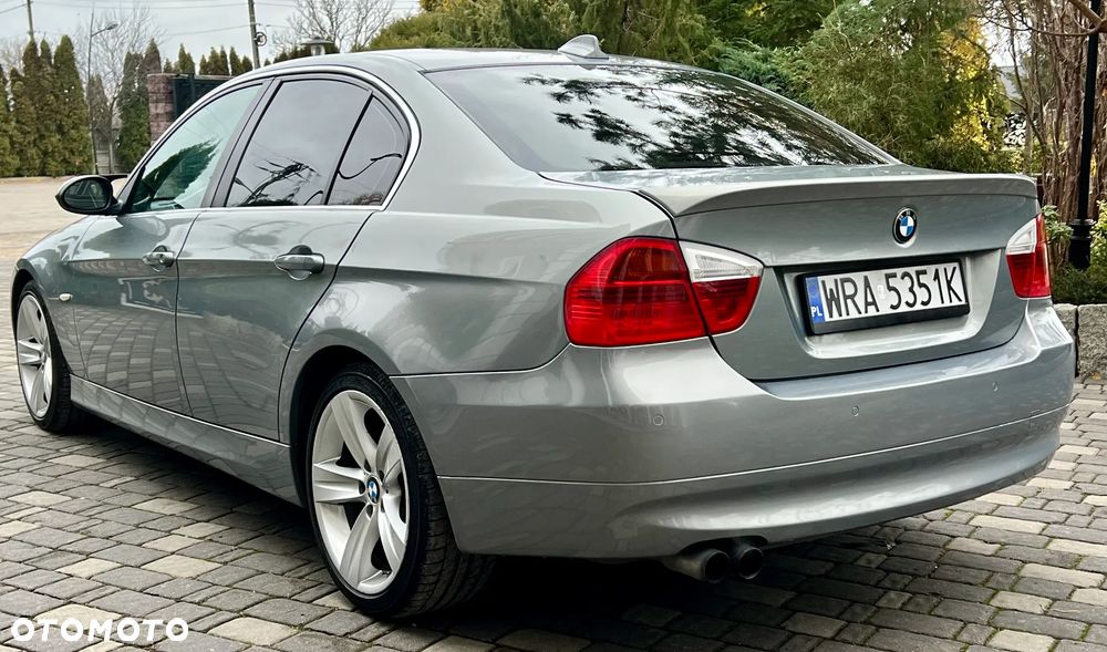 BMW Seria 3 325i - 7