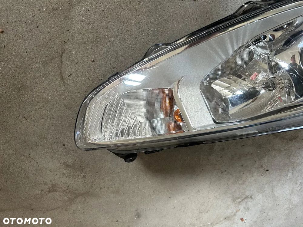 FORD FIESTA MK7 LIFT SOCZEWKA 13-16 LAMPA PRZEDNIA C1BB-13W029-CE - 12
