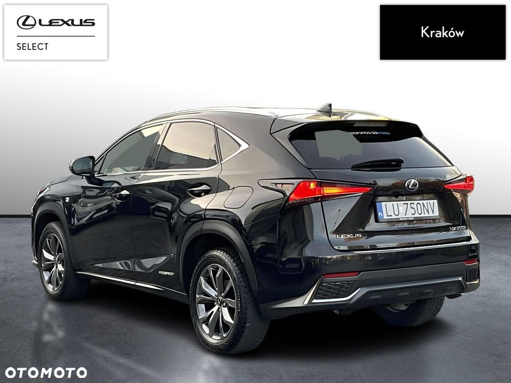 Lexus NX 300h F Sport Edition AWD - 3