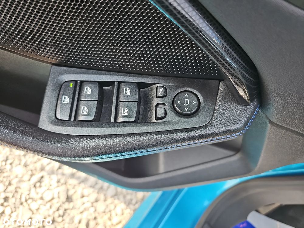BMW Seria 2 220i xDrive M Sport - 13