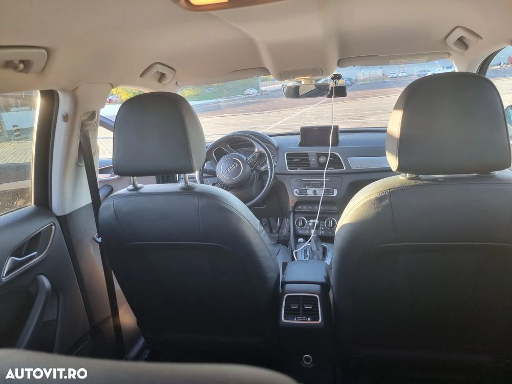 Audi Q3 2.0 TDI Quattro Stronic - 11