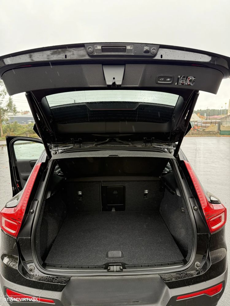 Volvo XC 40 Recharge 78 kWh Twin Motor Core — fotografia 7