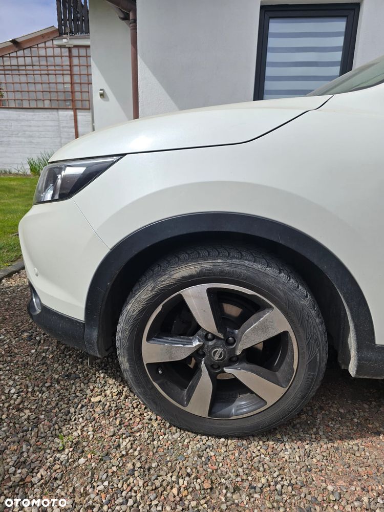 Nissan Qashqai 1.2 DIG-T N-Connecta EU6 - 11