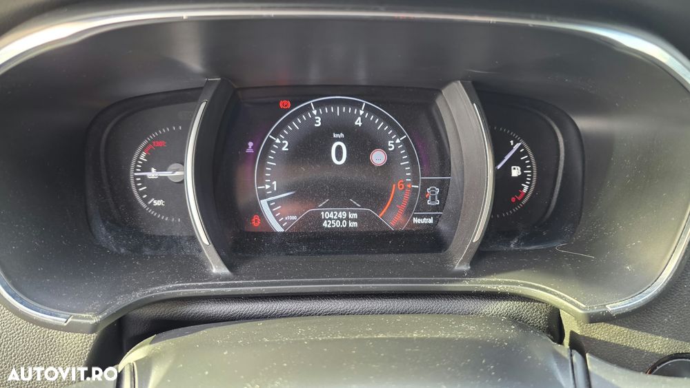 Renault Megane Energy TCe Intens - 13