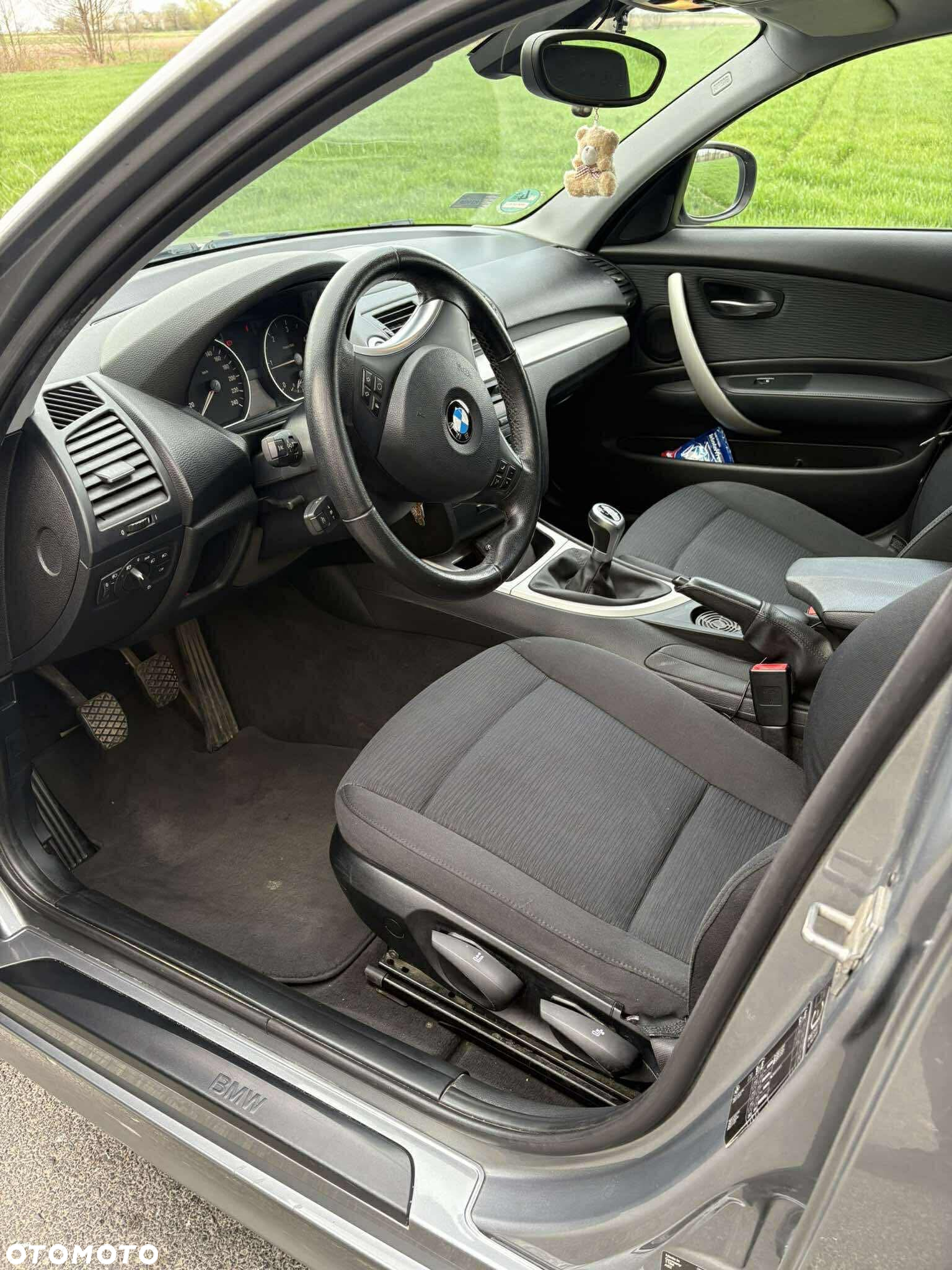 BMW Seria 1 118d DPF - 17