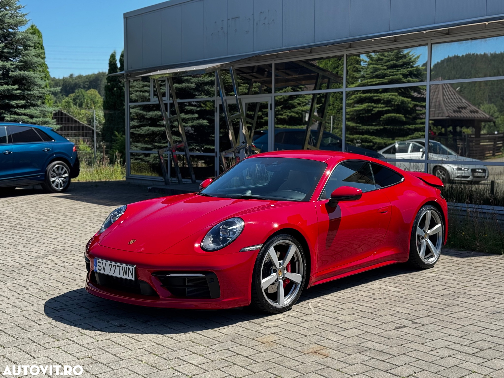 Porsche 911 Carrera 4S - 4