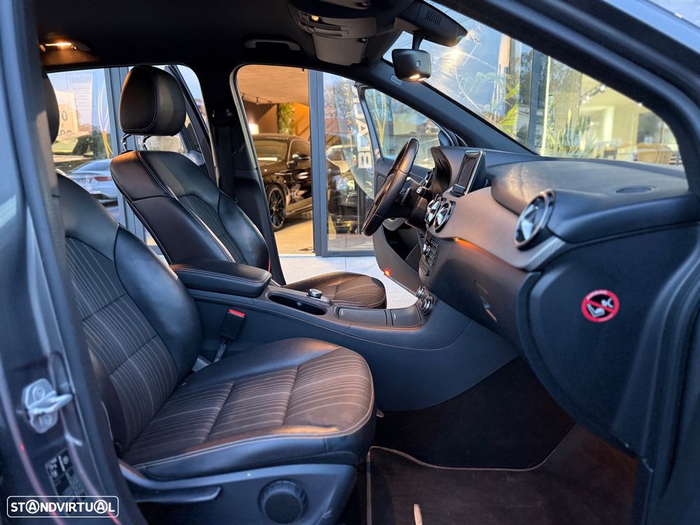 Mercedes-Benz B 180 CDI (BlueEFFICIENCY) 7G-DCT - 23