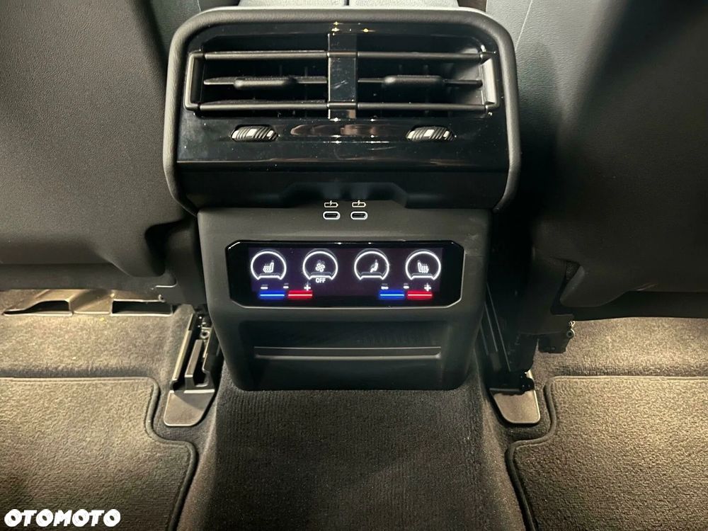 BMW Seria 5 520d xDrive mHEV - 11