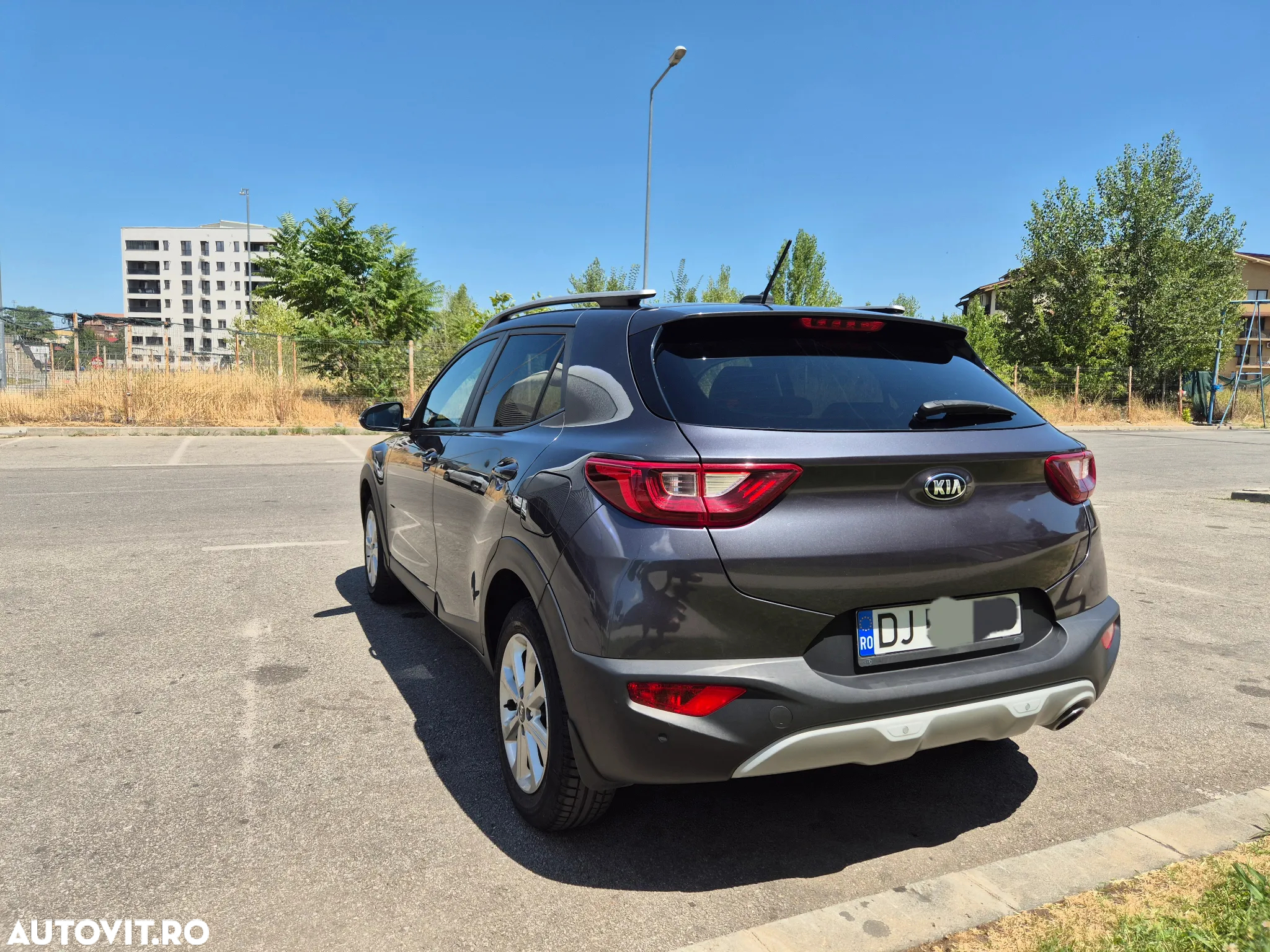 Kia Stonic 1.6 DSL Trend - 6