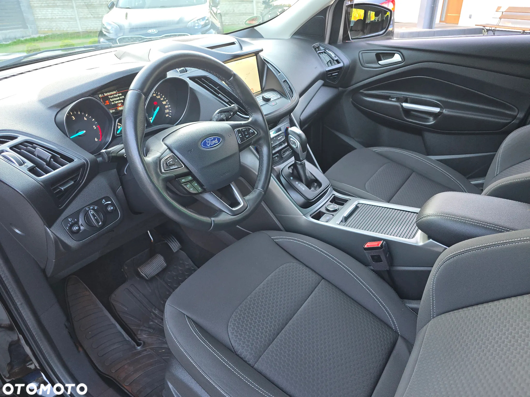 Ford Kuga 2.0 TDCi 4x4 Titanium - 29