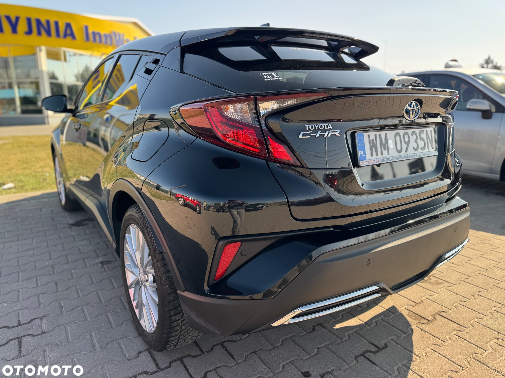 Toyota C-HR 2.0 Hybrid Black Edition - 9