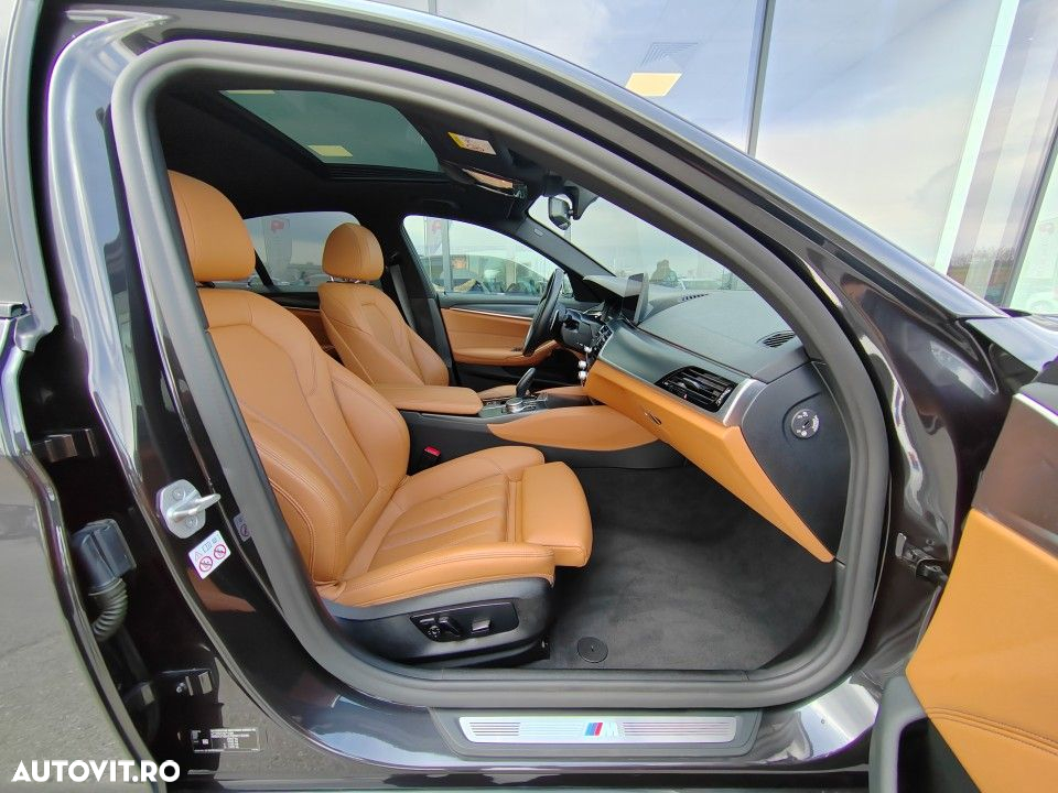 BMW Seria 5 520d Aut. M Sport Edition - 16