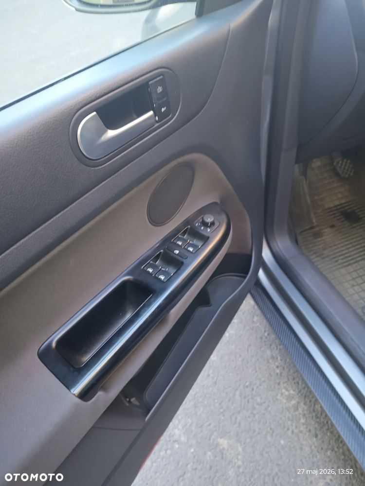 Volkswagen Golf - 18