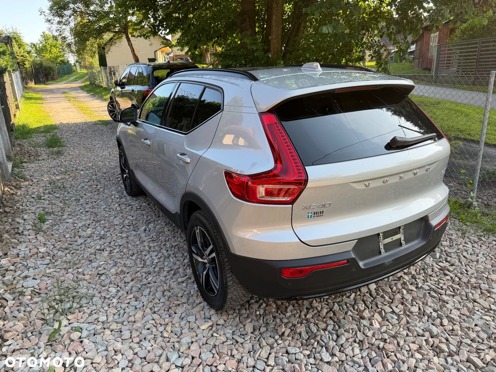 Volvo XC 40 B5 B AWD Ultimate Dark - 17