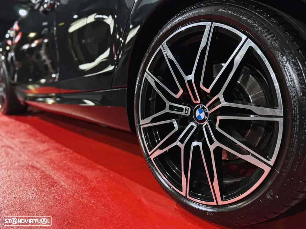 BMW 118 d Pack M - 17