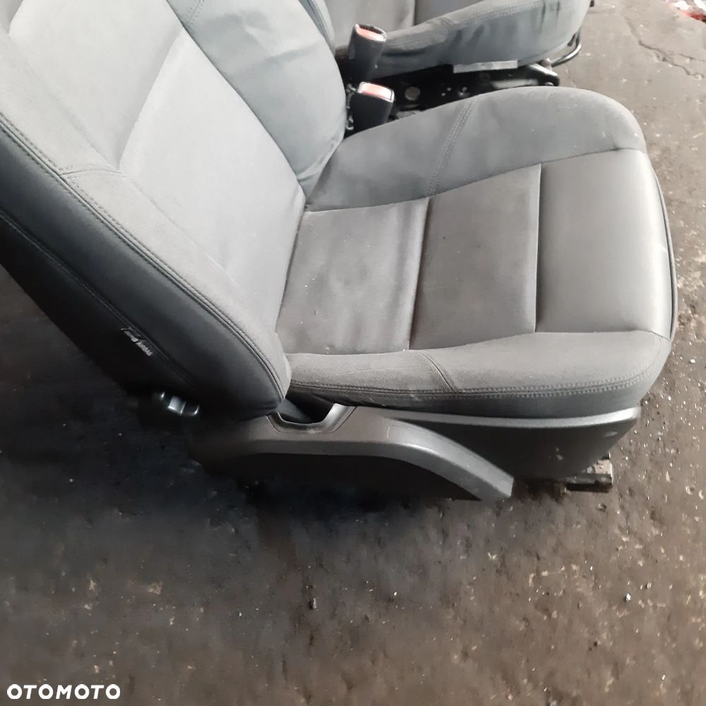 Fotele Kanapa Volvo V50 - 8