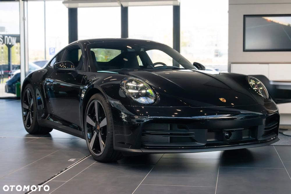 Porsche 911 Carrera S - 6