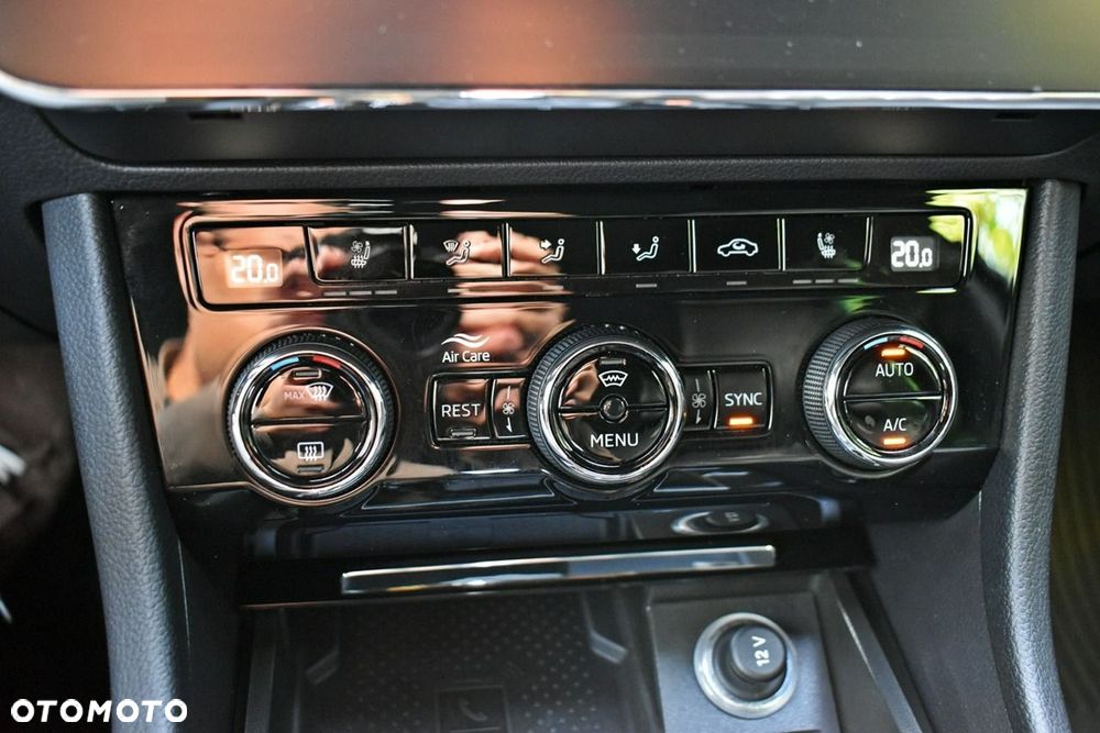 Skoda Superb 2.0 TSI 4x4 L&K DSG - 30