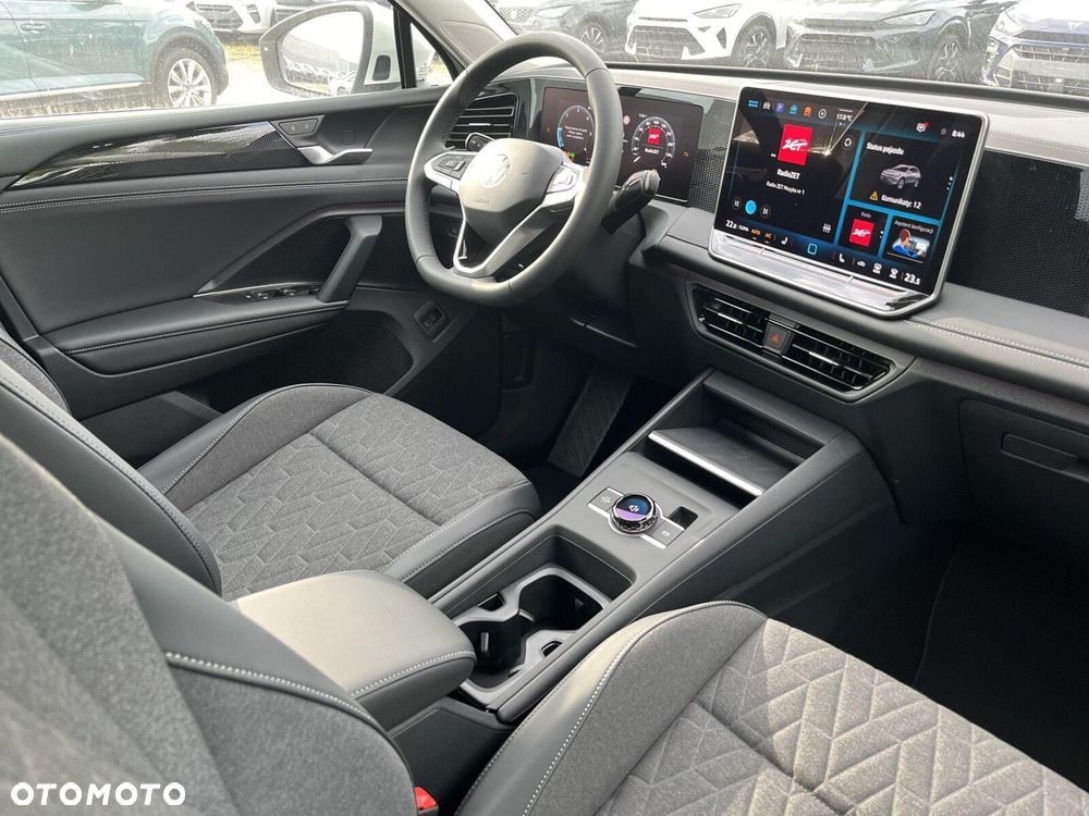 Volkswagen Tiguan - 22