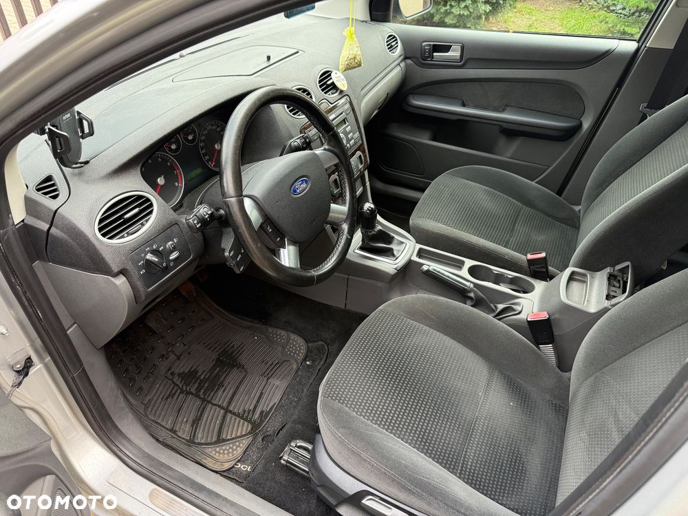 Ford Focus - 8